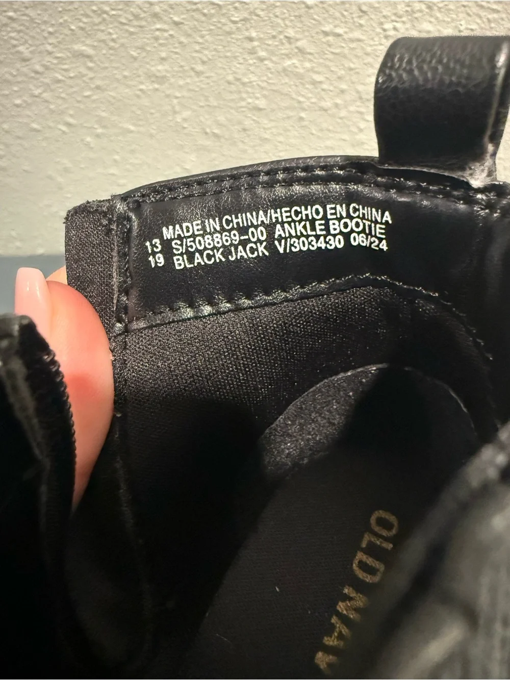 Old Navy - Girl’s Black Leather Ankle Booties - Slip-On